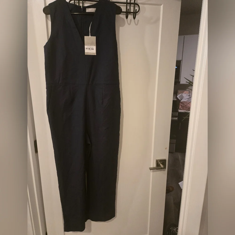 Everlane Sleeveless V-Neck Navy Jumpsuit Size 8 NWT RETAL $$$$178 - Picture 2 of 5